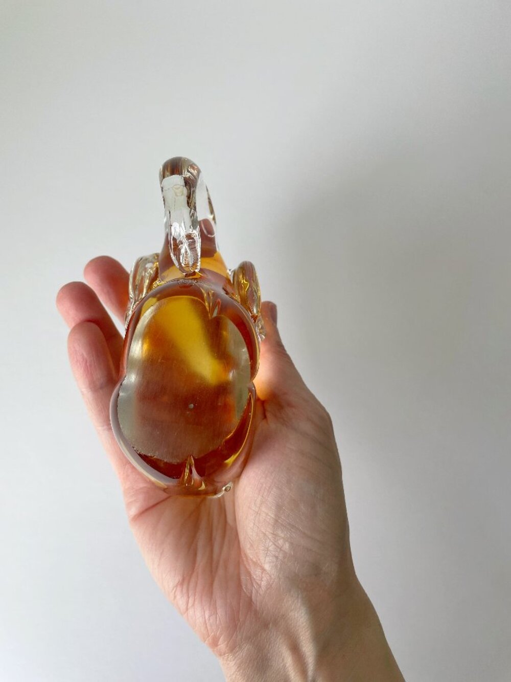 Art Glass Elephant Figurine Modern Clear Glass Paperweight Decor - Picture 8 of 9